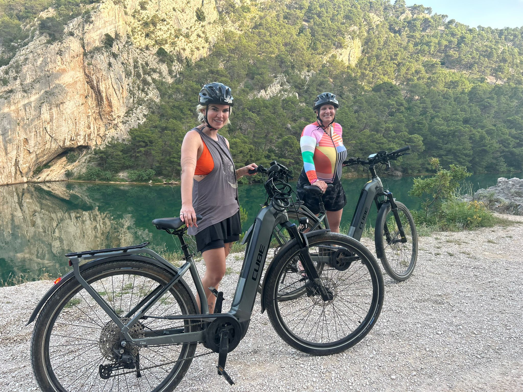 Cube Kathmandu Hybrid